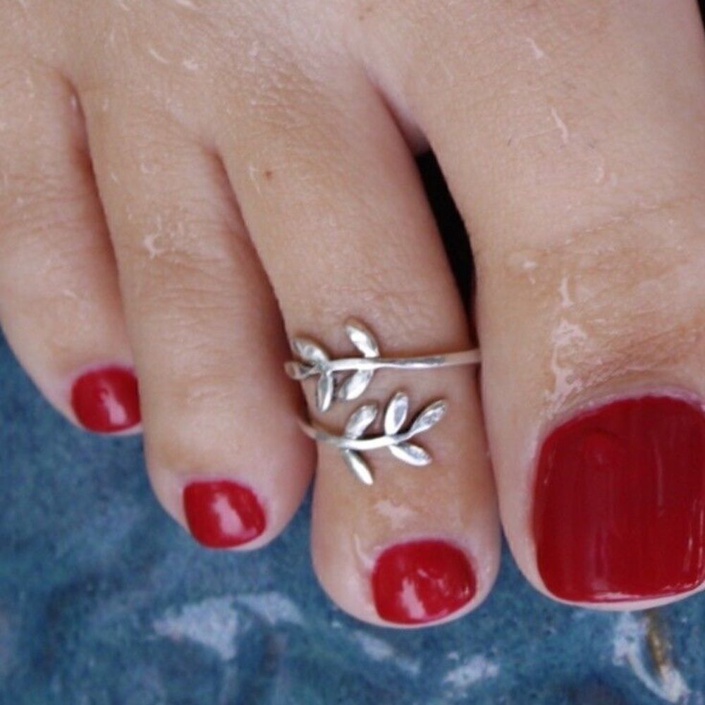 Bohemian toe ring N583